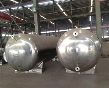 不鏽(xiù)鋼臥式儲罐